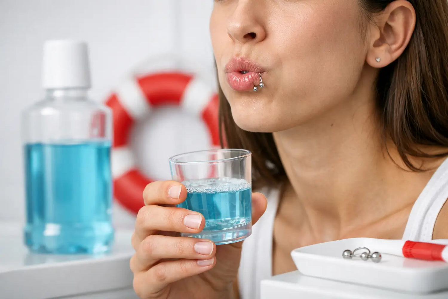 Choosing an Oral Rinse for Mouth Piercings